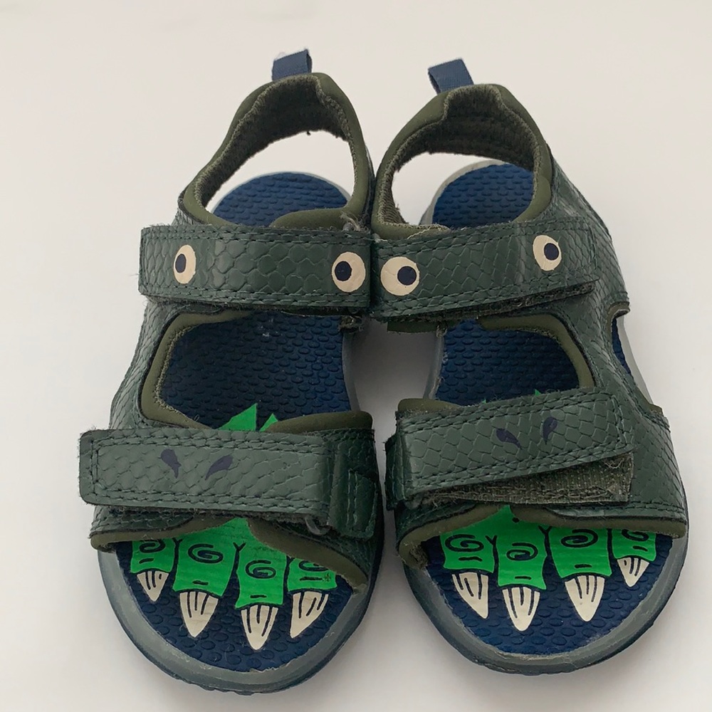 Toddler Boy’s Sandals Size 7